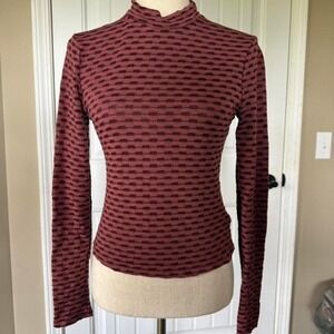 Gilded Intent Burgundy Textured Mock Neck Long Sleeve Top M